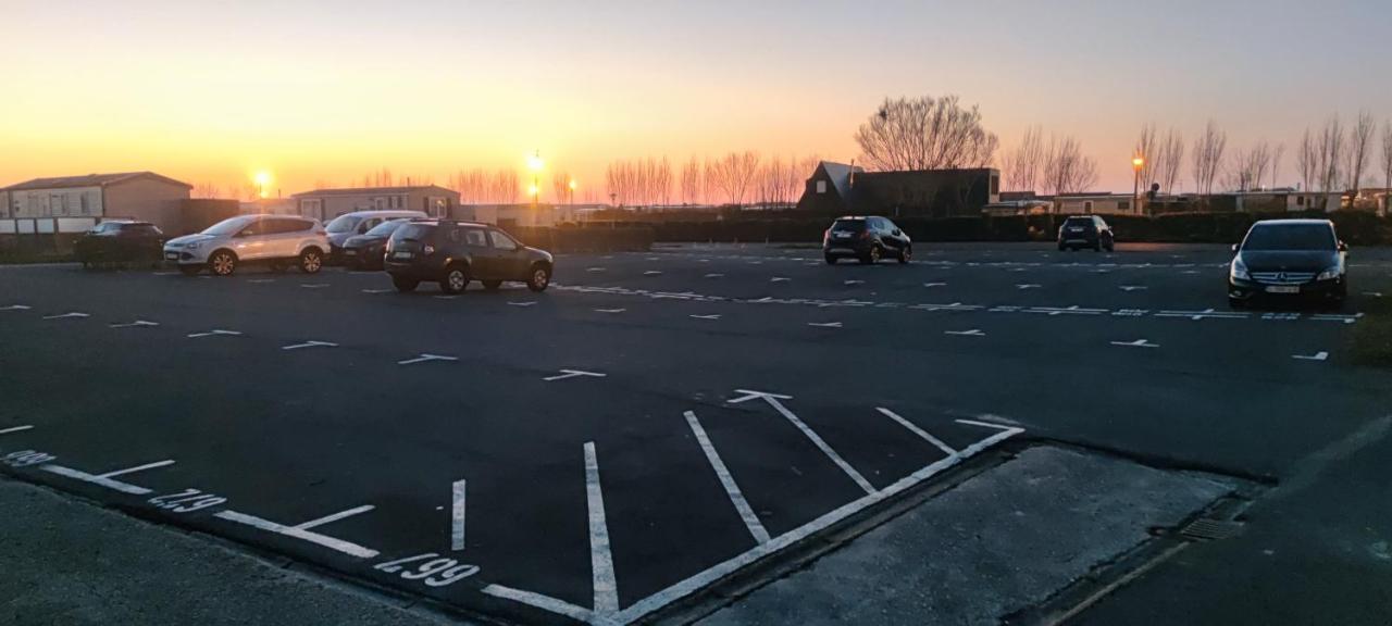 Przytulny Domek Holenderski Z Podgrzewanym Odkrytym Basenem Do Dyspozycji Gosci De Haan Exterior photo